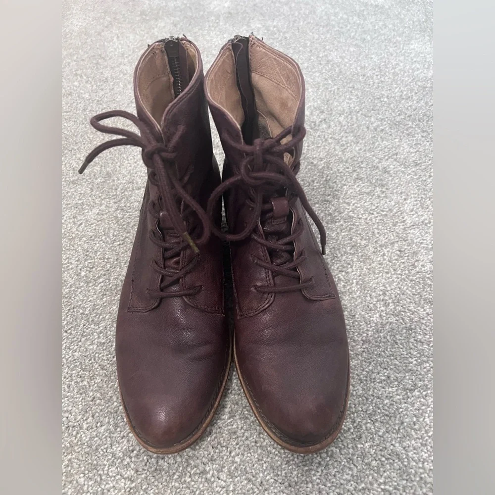 Sofft Brown Leather Ankle Boots - Picture 3 of 6